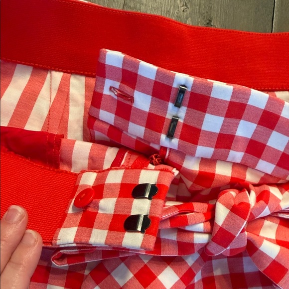 NWOT Lane Bryant Red Gingham Shorts & Belt - Picture 5 of 8